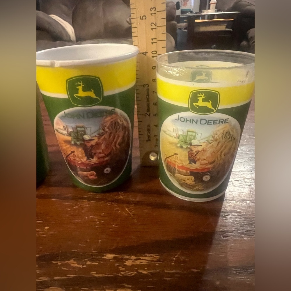 John Deere Green and Yellow Drinkware Set - Picture 4 of 4